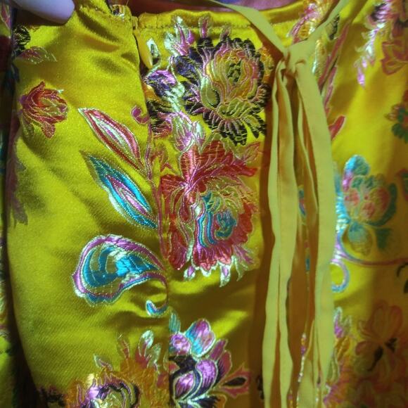 Pretty Little Thing Mustard Oriental Satin Bandeau Lace Up Dress Size 6 - Picture 7 of 8